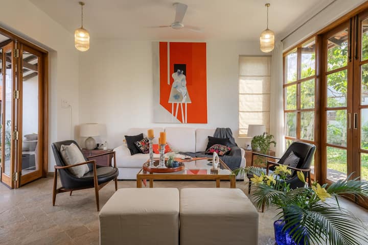 Living room image 1