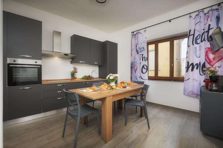 La Finestra Su Guido Monaco - Arezzo
