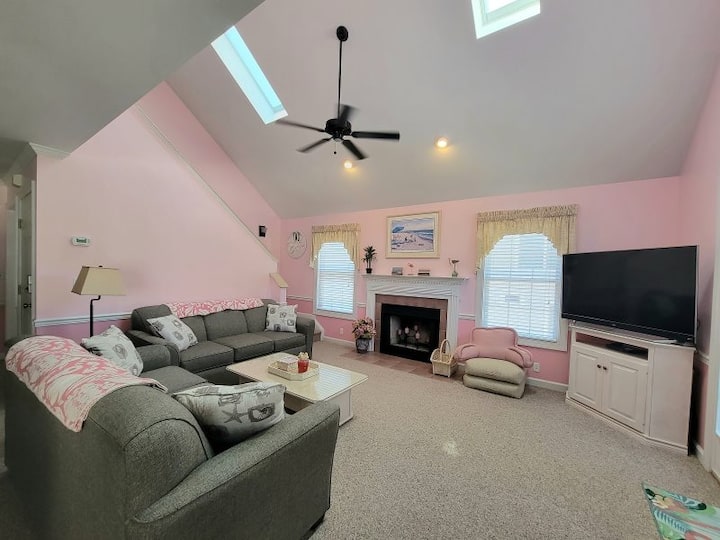 Flamingo Inn! Walk To Beach, Quiet Location! - Bethany Beach, DE