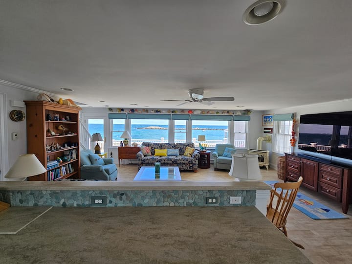 The Beach House, Crescent Beach - Hull, MA