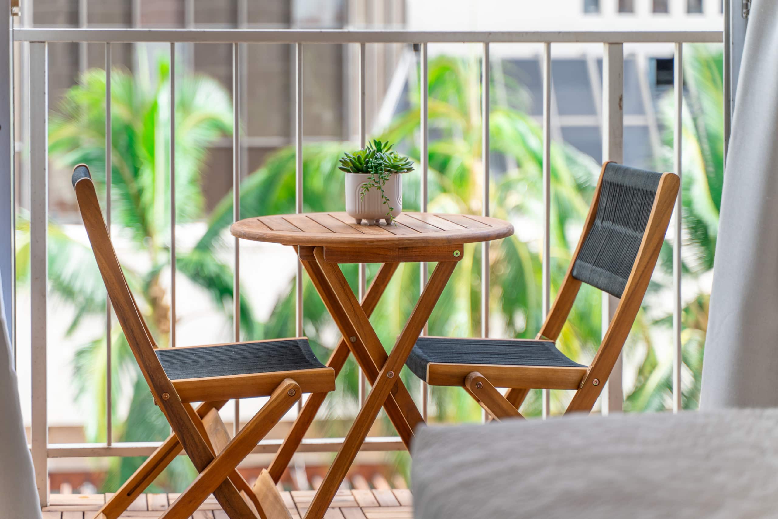 Condo in Honolulu · ★4.95 · Studio · 2 beds · 1 private bath - Image 21