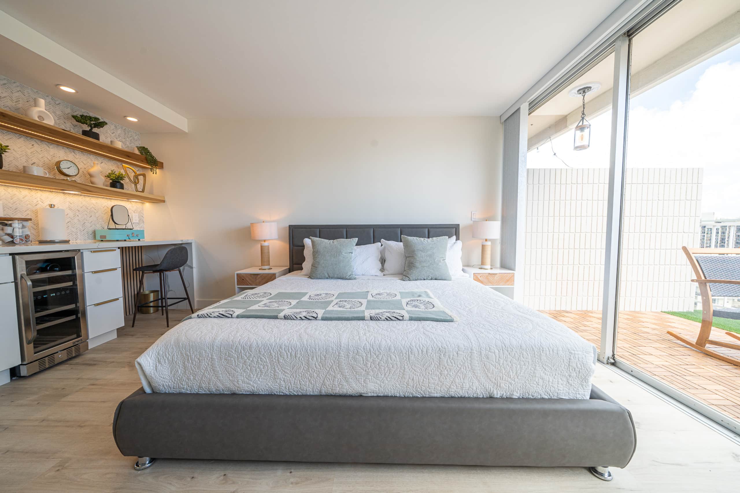 Condo in Honolulu · ★4.95 · 1 bedroom · 3 beds · 2 private baths - Image 54