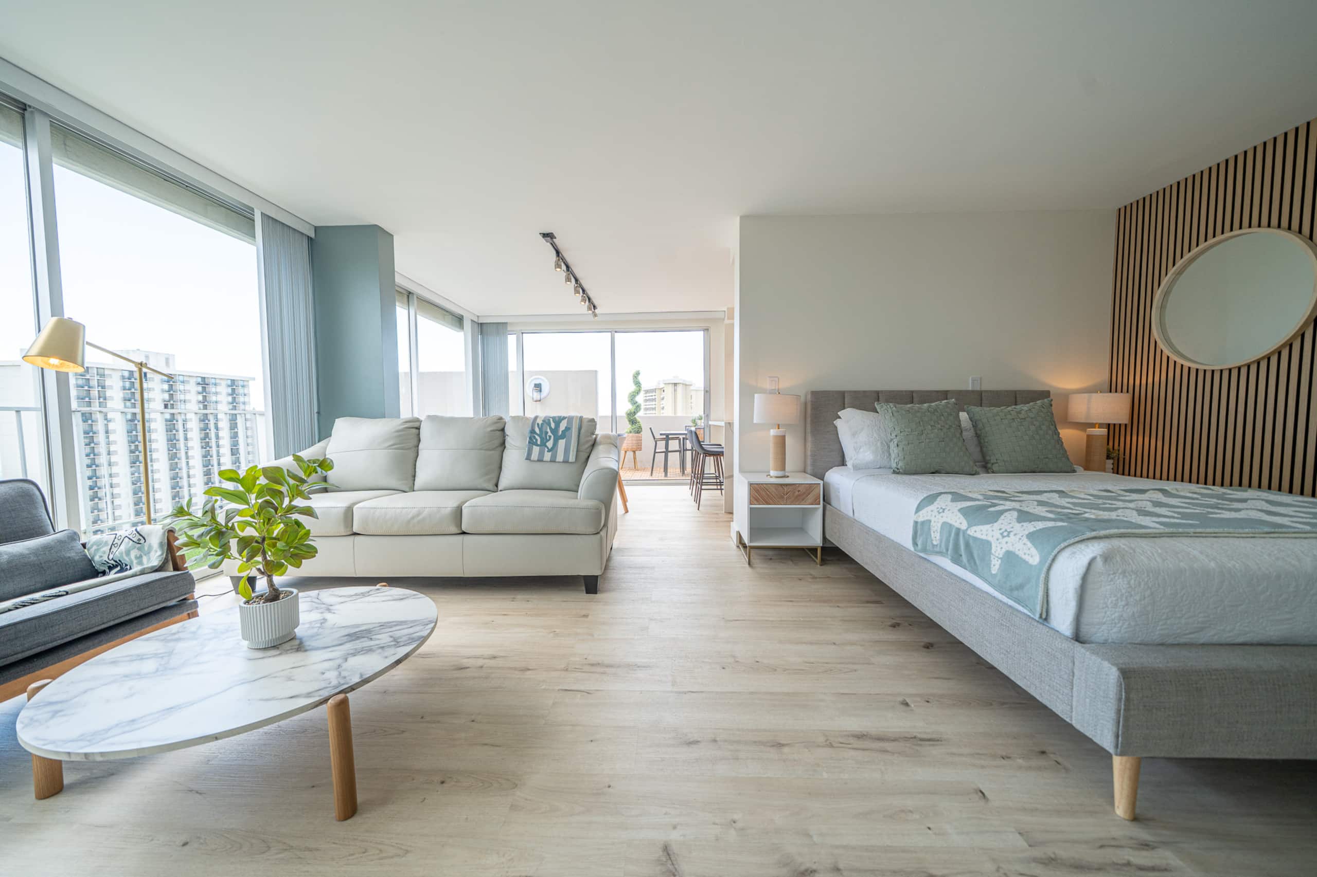 Condo in Honolulu · ★4.95 · 1 bedroom · 3 beds · 2 private baths - Image 6