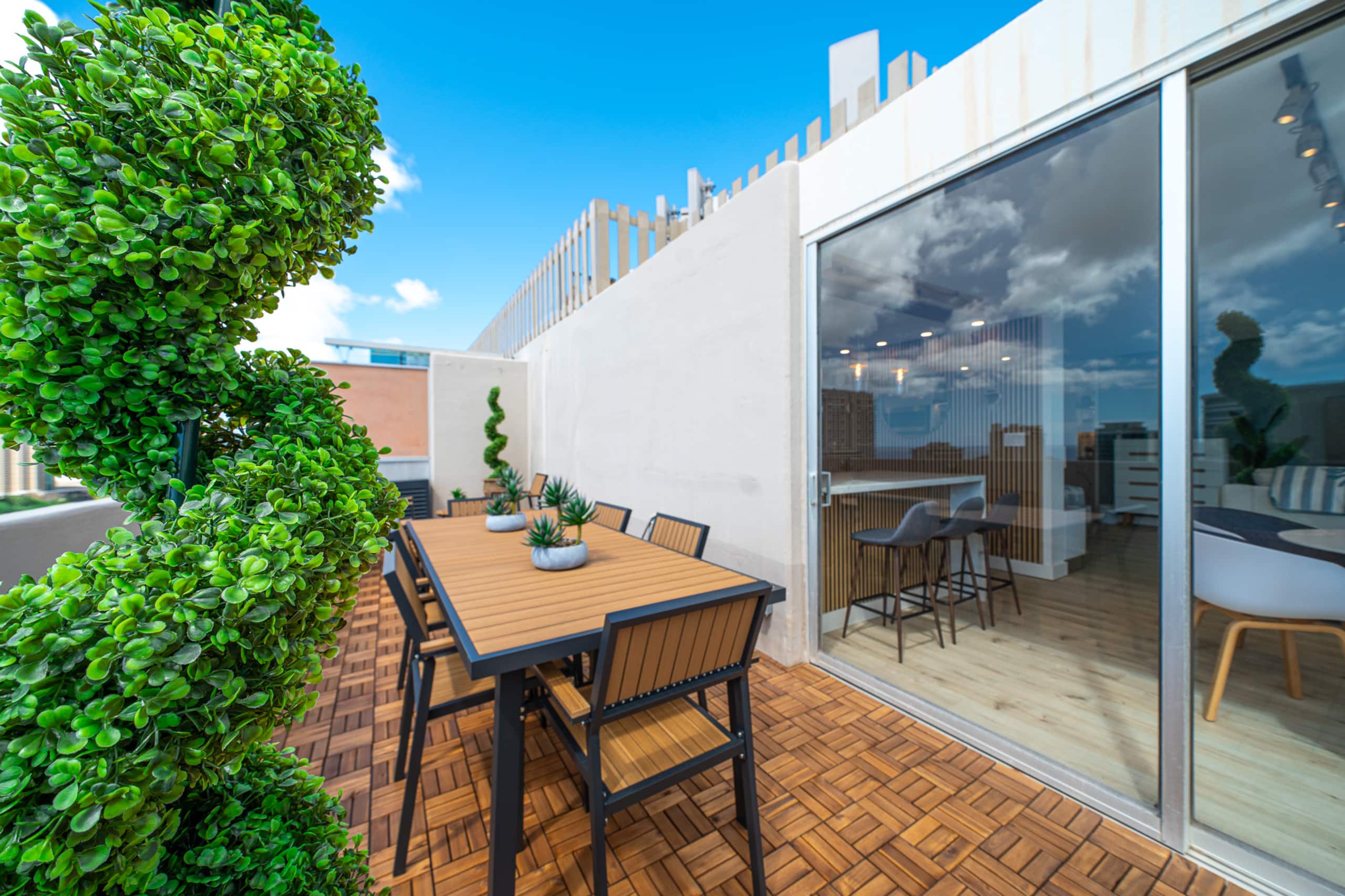 Condo in Honolulu · ★4.95 · 1 bedroom · 3 beds · 2 private baths - Image 79