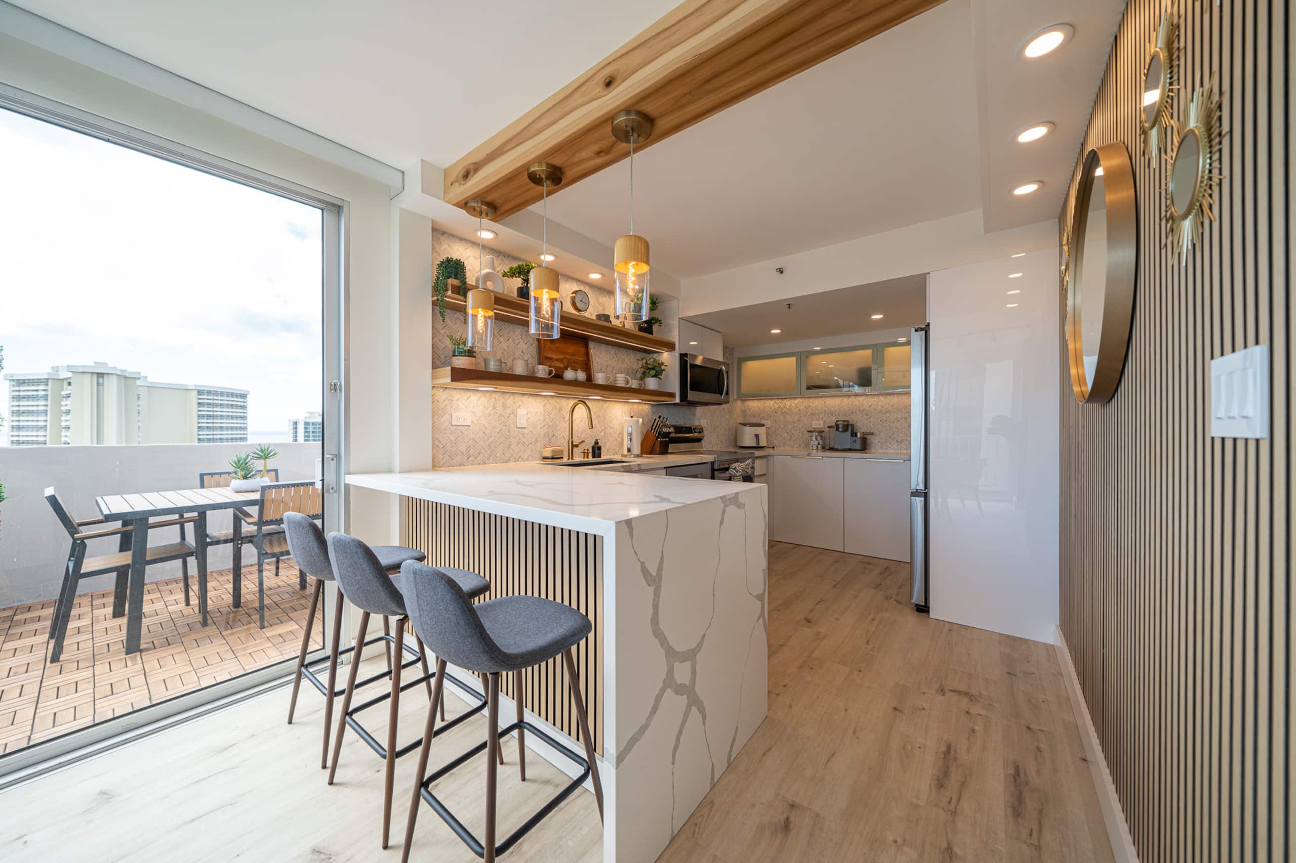Condo in Honolulu · ★4.95 · 1 bedroom · 3 beds · 2 private baths - Image 31