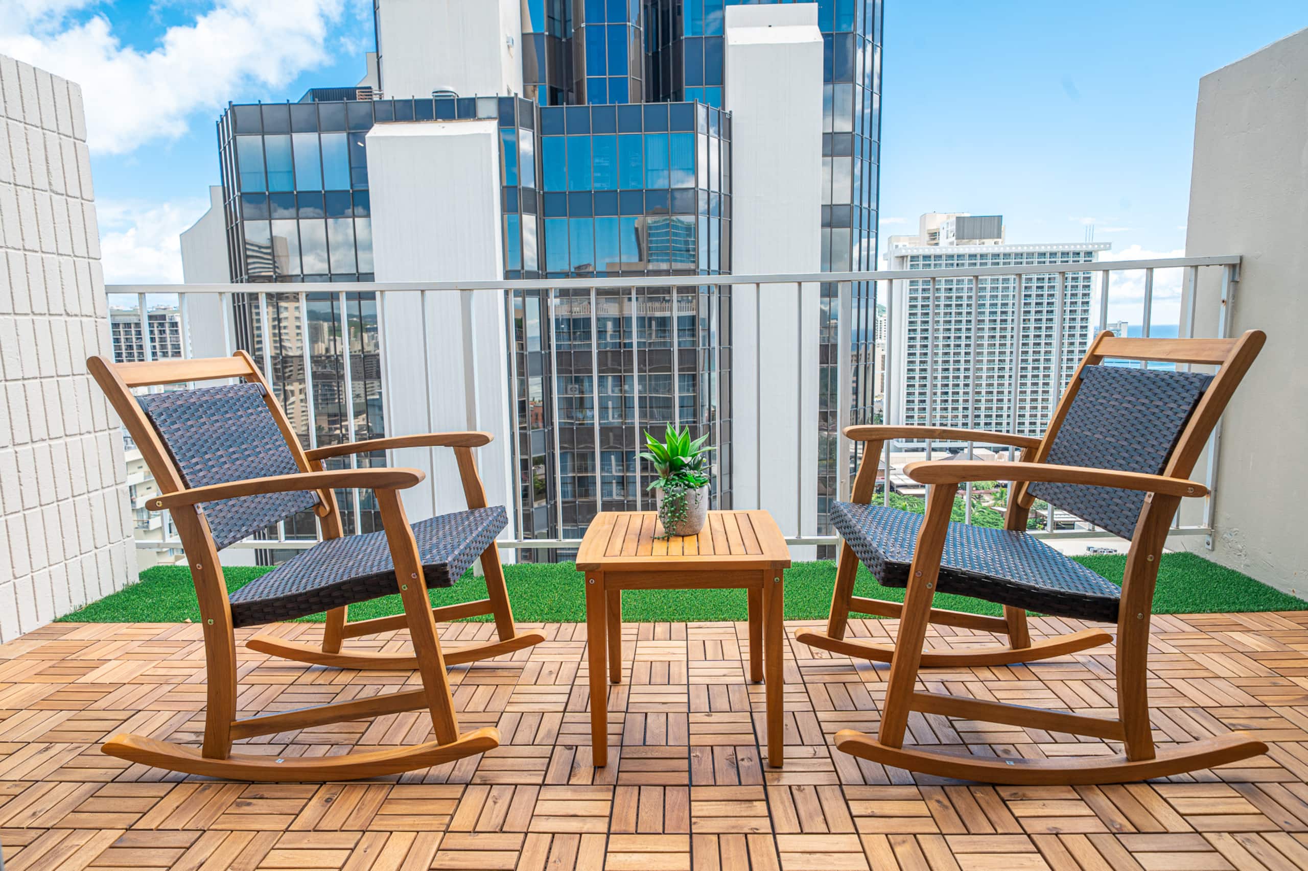 Condo in Honolulu · ★4.95 · 1 bedroom · 3 beds · 2 private baths - Image 76