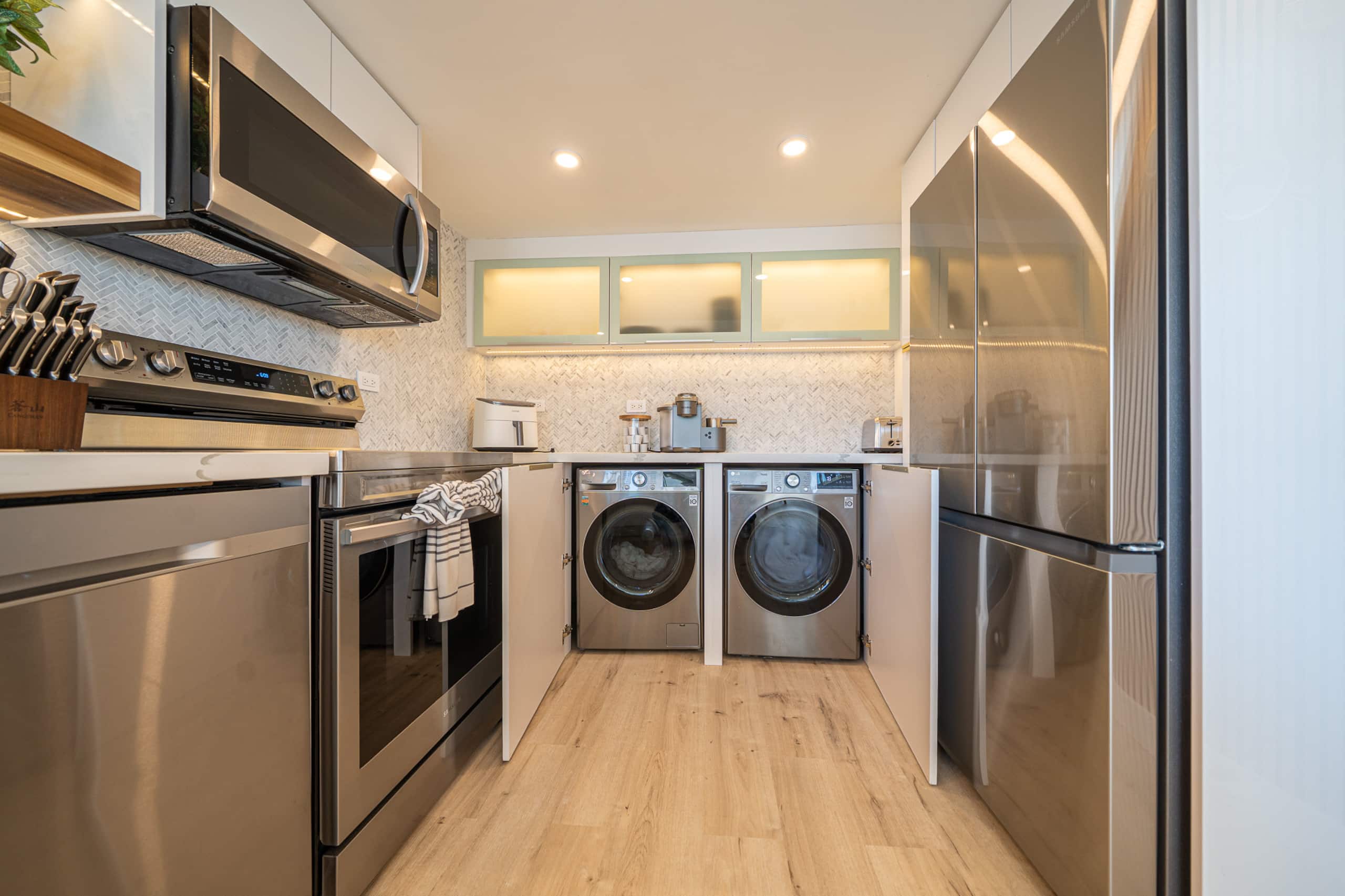 Condo in Honolulu · ★4.95 · 1 bedroom · 3 beds · 2 private baths - Image 89
