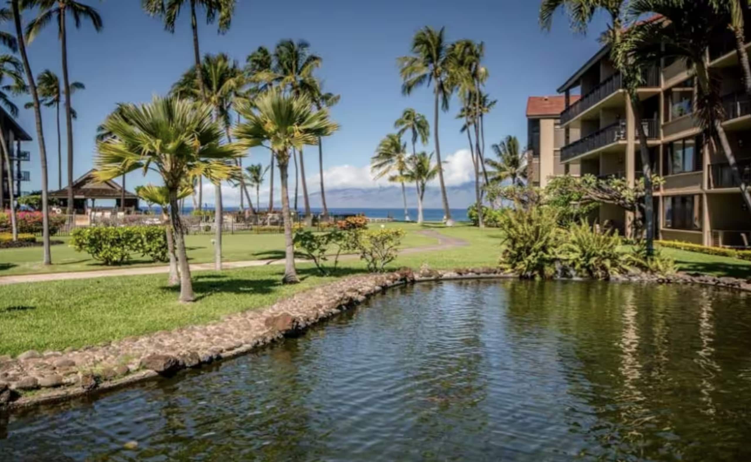 Condo in Lahaina · ★4.58 · 1 bedroom · 2 beds · 1 private bath - Image 35