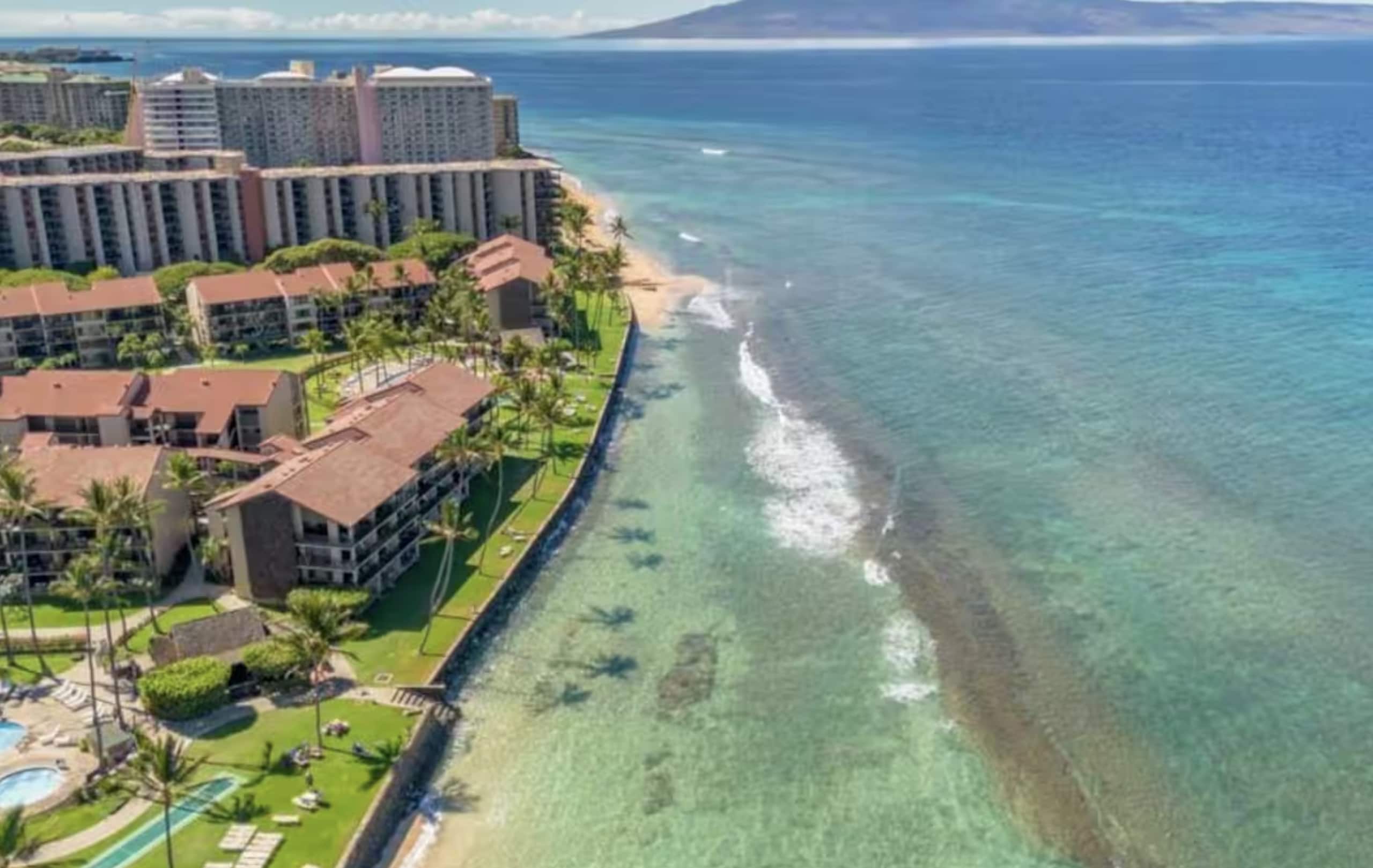 Condo in Lahaina · ★4.58 · 1 bedroom · 2 beds · 1 private bath - Image 32