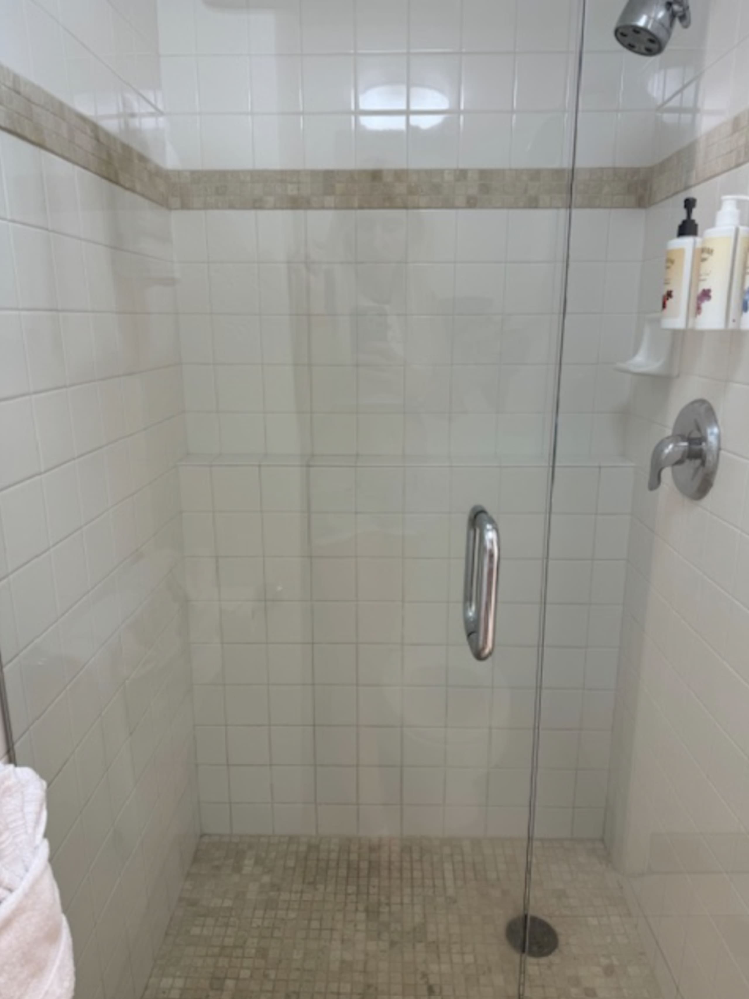Condo in Lahaina · ★4.58 · 1 bedroom · 2 beds · 1 private bath - Image 11