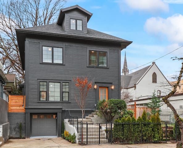 Old Portland Charmer