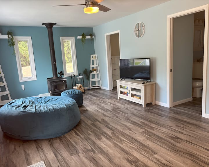 Woodsy Beach Escape - New Buffalo, MI