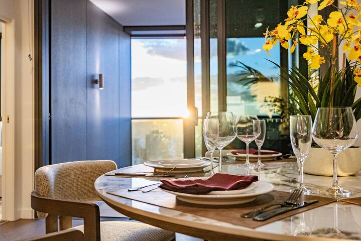 Luxury Riverview 3 Bed Apt w/carpark gallery image 2