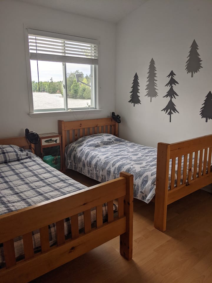 غرفة النوم 1 - سريران مزدوجان