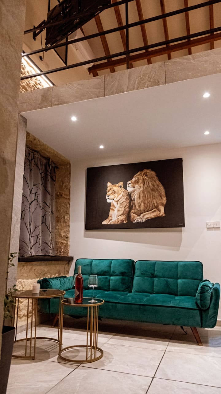 Sente Loft Suit - Paphos
