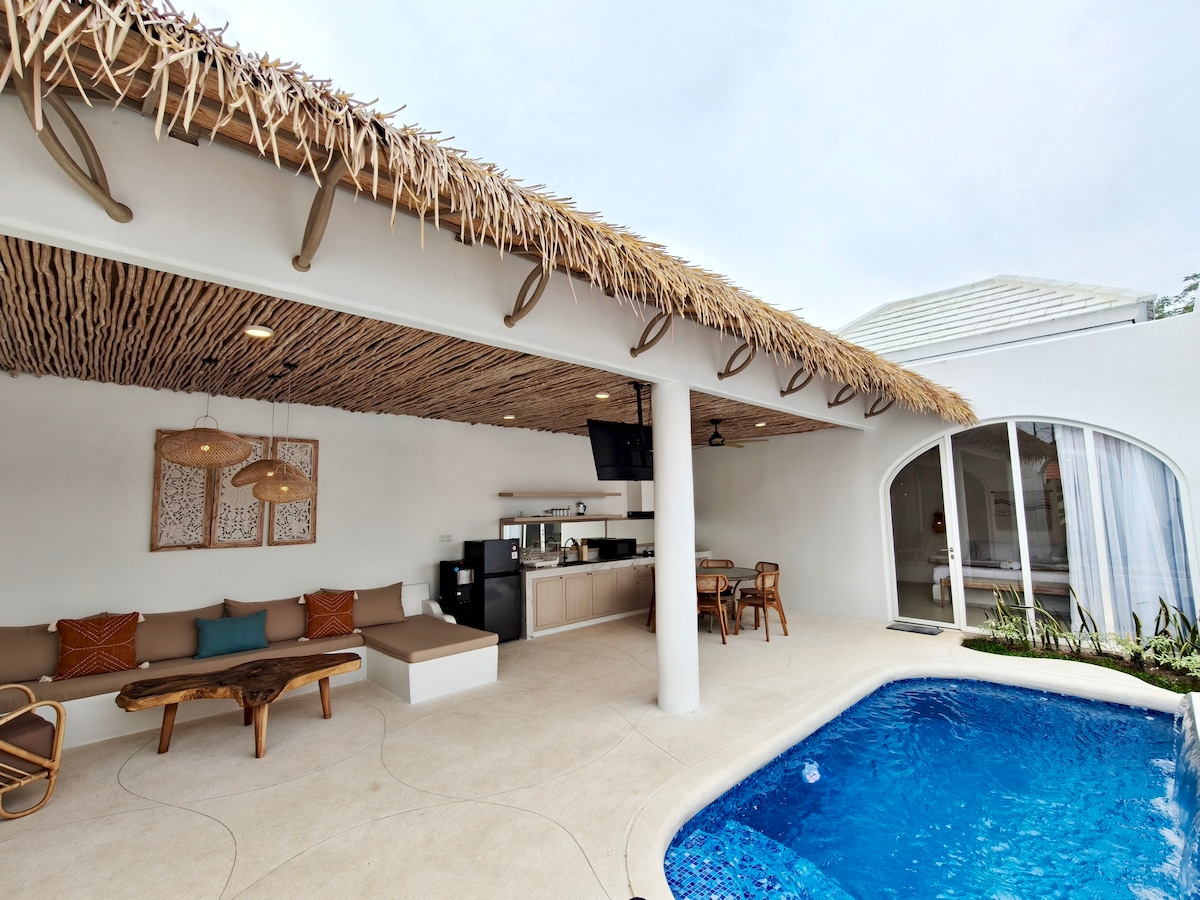 Villa in South Kuta · ★5.0 · 2 bedrooms · 2 beds · 2 private baths, Airbnb comparable