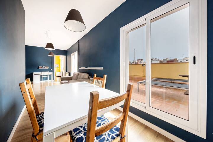 3 bedroom apartment with private terrace gallery image 4