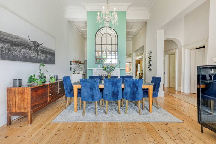 Solar-Power Green Point Victorian Retreat gallery image 5