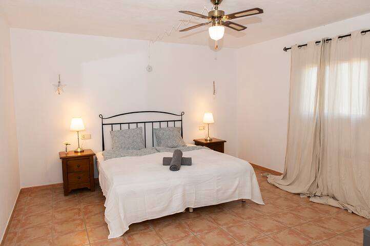 Finca del Corazón mit Poollandschaft, Jacuzzi, BBQ gallery image 4