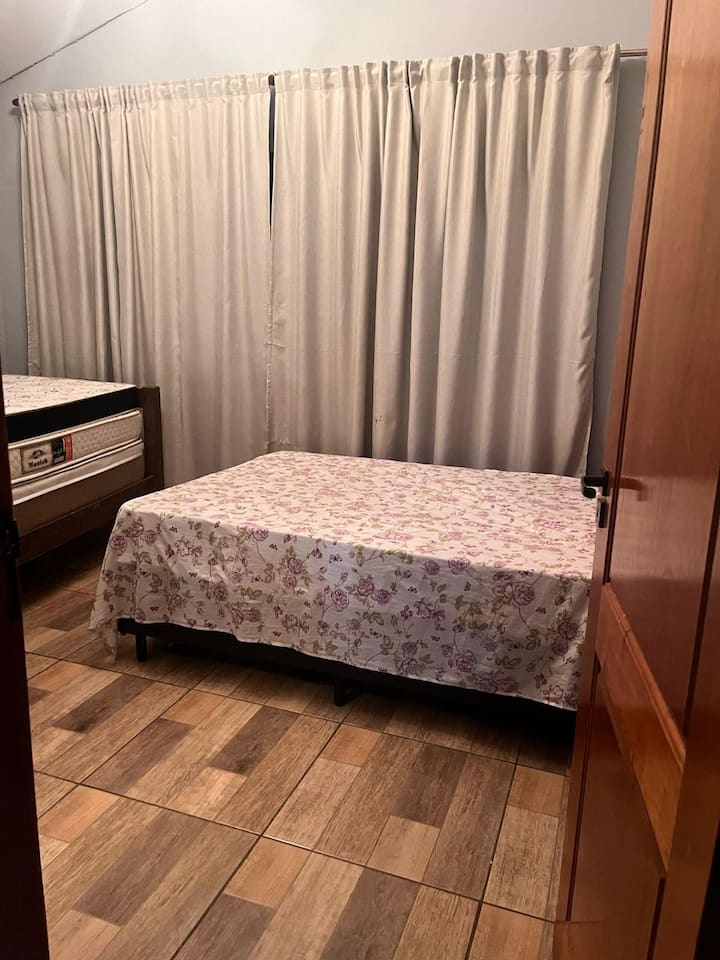 Dhomë gjumi 4