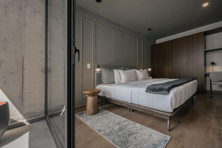 Გასრიალებული კარი, რომელიც თქვენს ოთახს პირდაპირ ცალკე აივანთან აკავშირებს