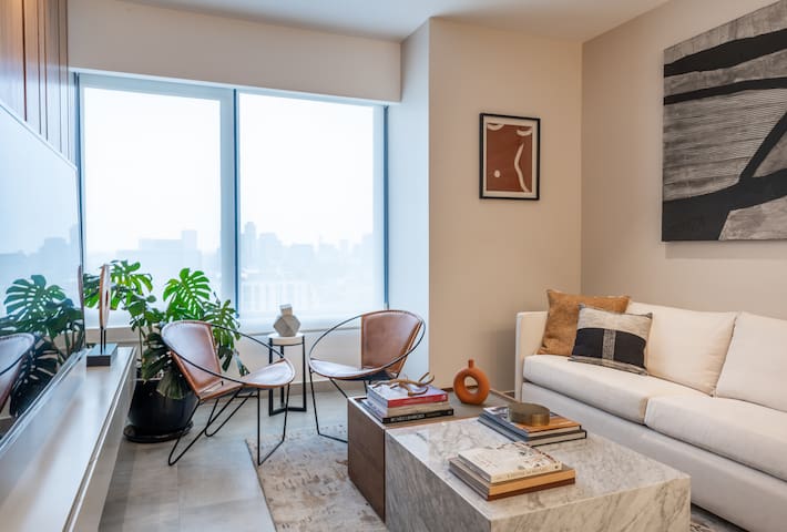 Diseño, confort y altura en piso 19, alberca y gym