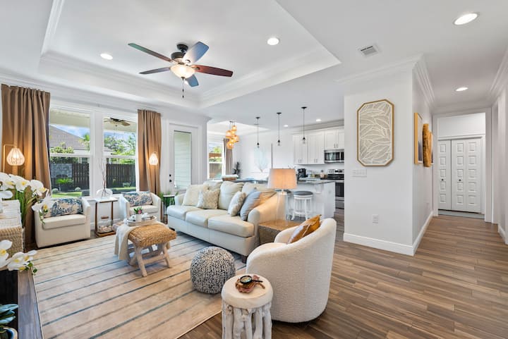 Mins To Beach/4 Bdr/3 Bath/7 Beds/brand New House - Navarre, FL