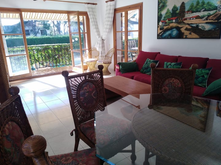 Chalet Con Piscina Privada - Torredembarra