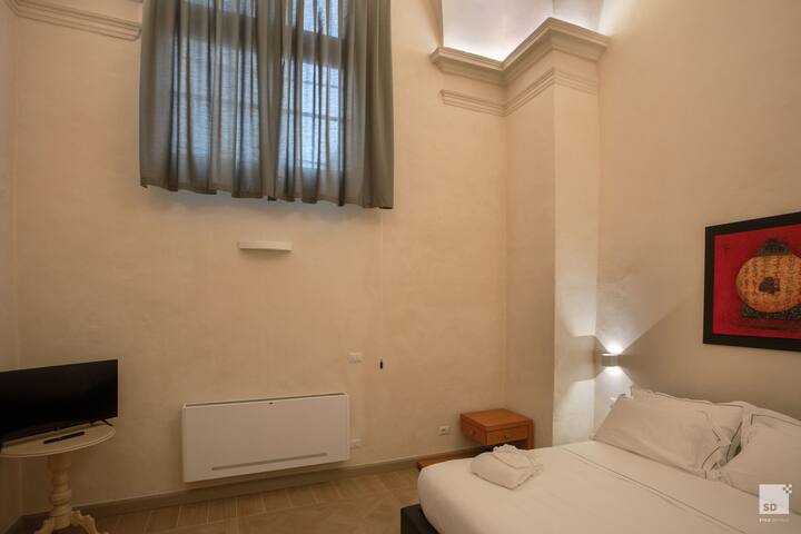 Design Suite in Palazzo Storico gallery image 4