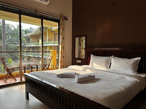 Serene Stay by Laze Around Us