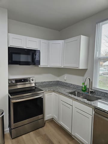 Buckeye Luxury meet peace gallery image 3