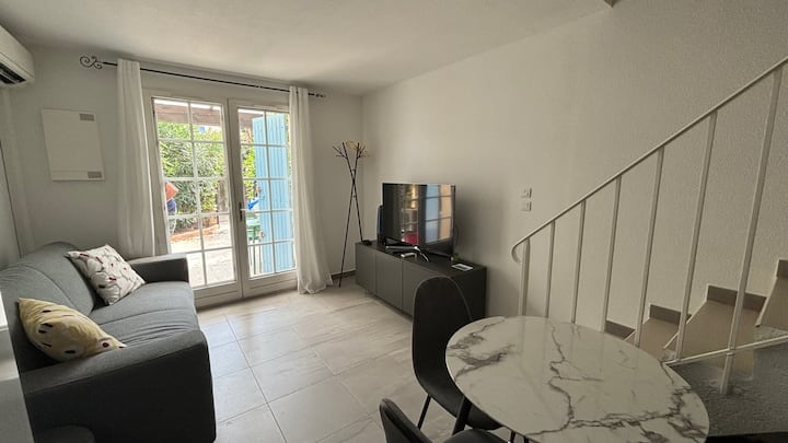 Jolie Maisonnette Au Calme - Plage de Pampelonne
