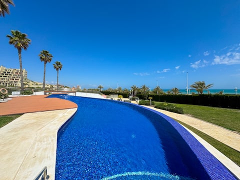 Ocean View Luxury Apartment by Domidai