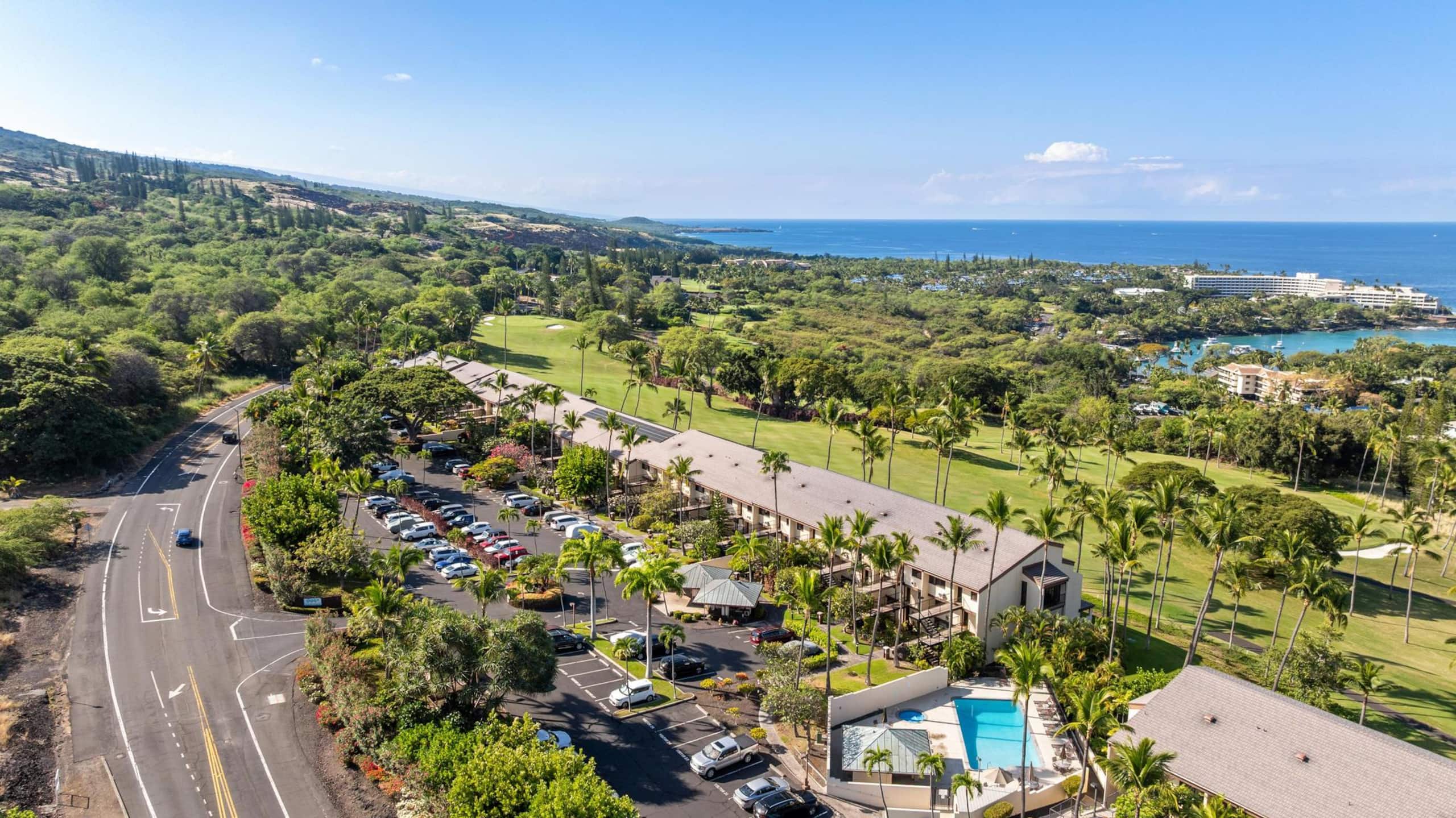 Condo in Kailua-Kona · ★5.0 · 3 bedrooms · 4 beds · 2 private baths - Image 58