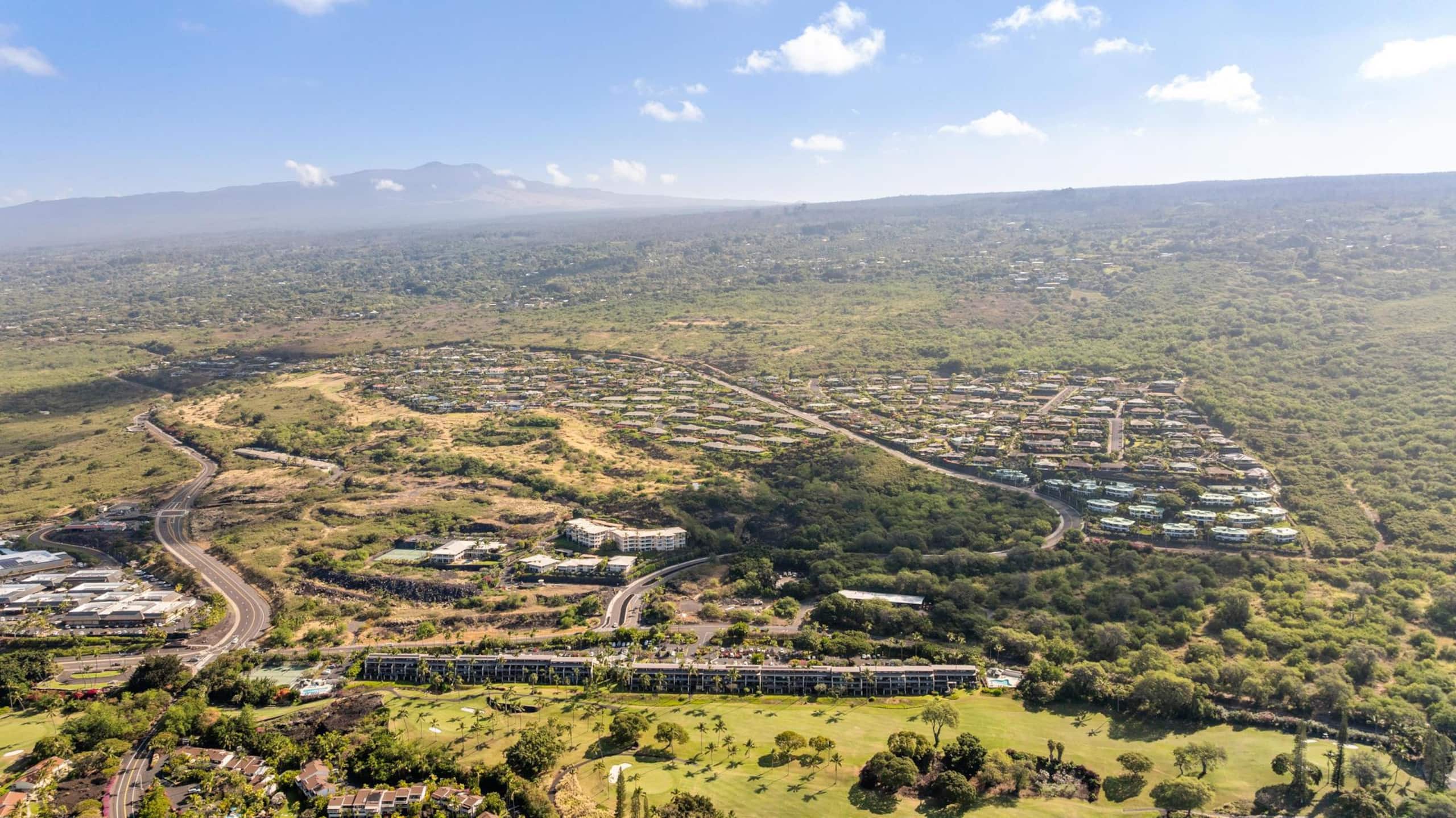 Condo in Kailua-Kona · ★5.0 · 3 bedrooms · 4 beds · 2 private baths - Image 67