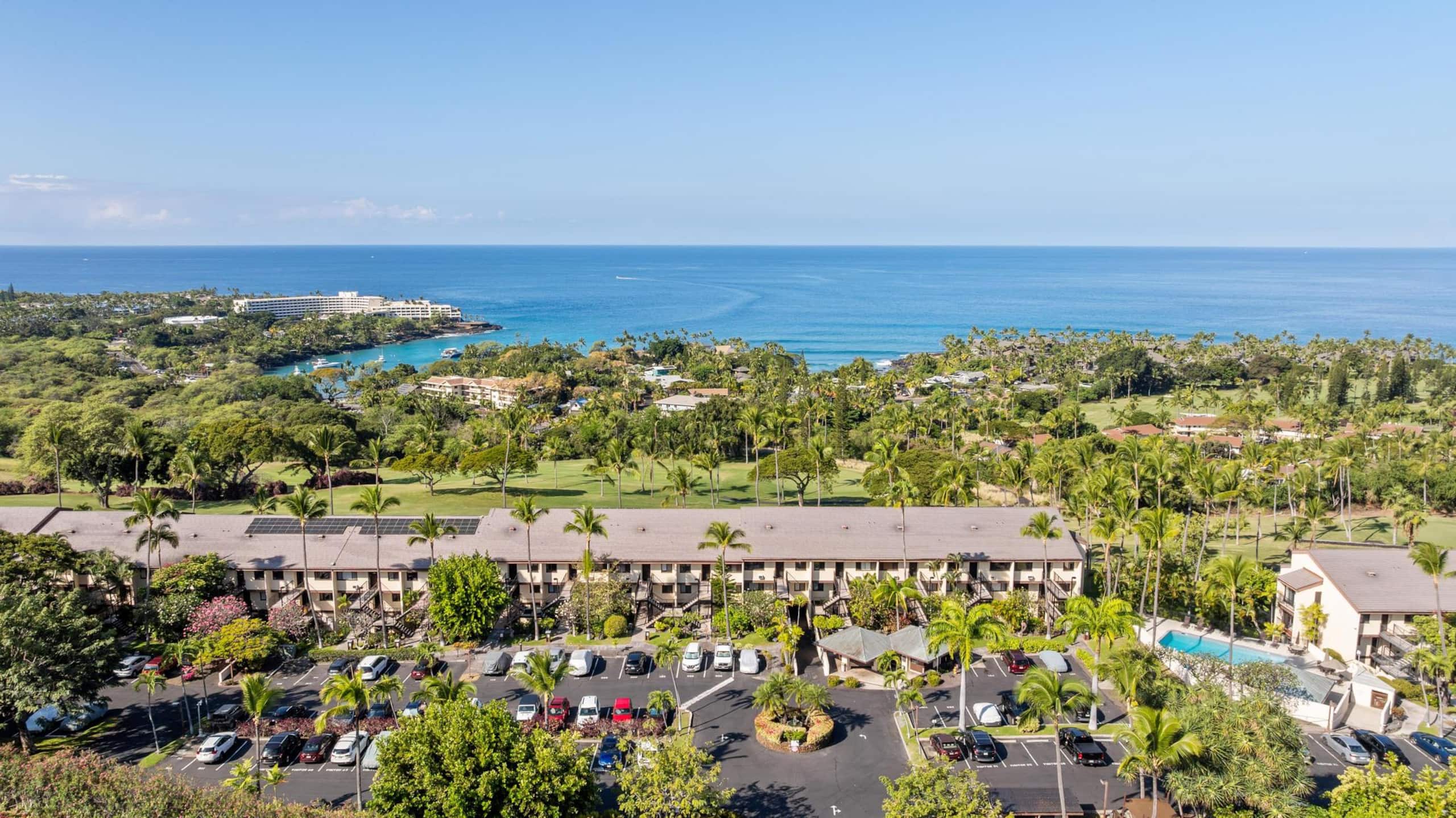 Condo in Kailua-Kona · ★5.0 · 3 bedrooms · 4 beds · 2 private baths - Image 60