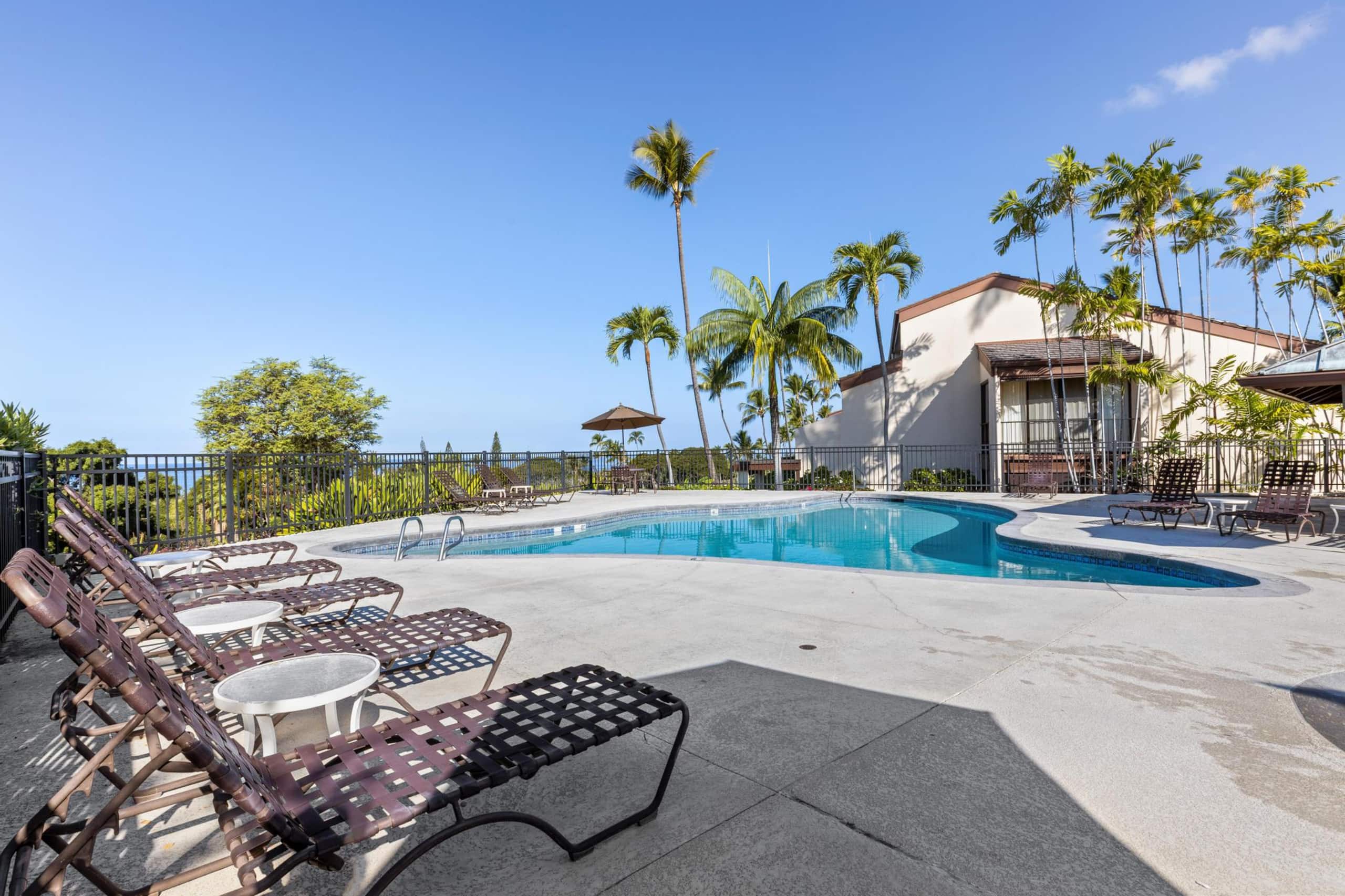 Condo in Kailua-Kona · ★5.0 · 3 bedrooms · 4 beds · 2 private baths - Image 71