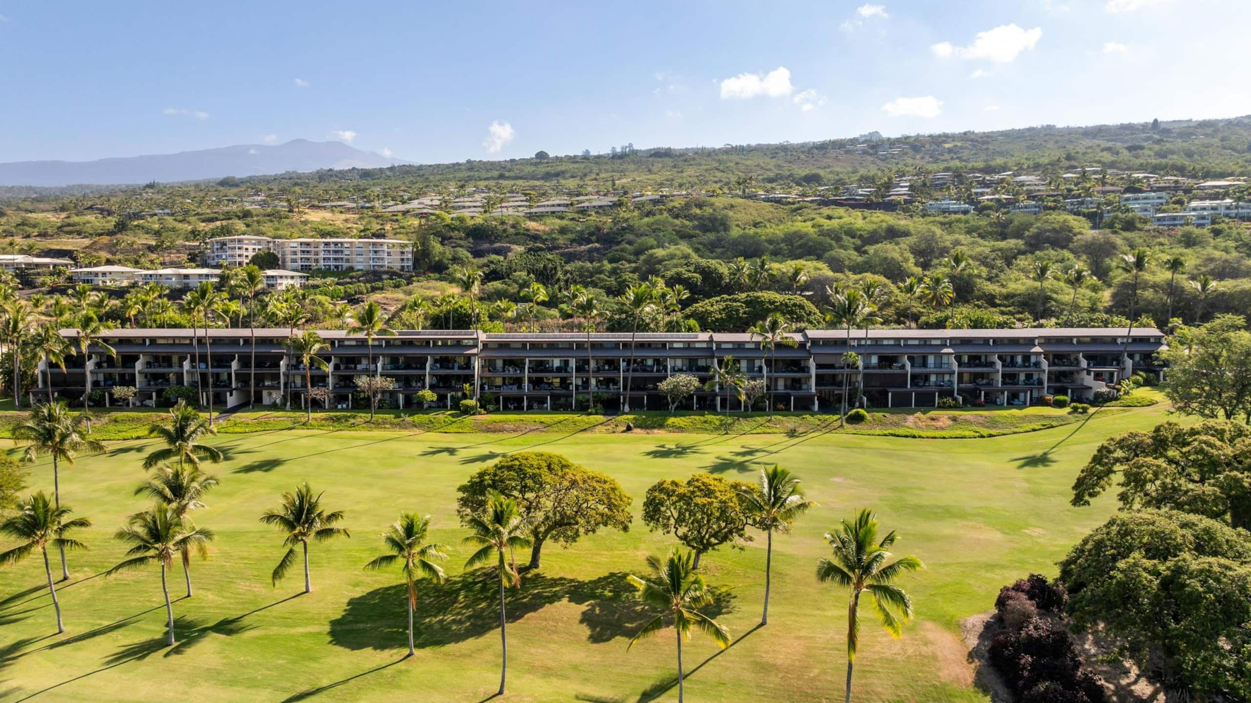 Condo in Kailua-Kona · ★5.0 · 3 bedrooms · 4 beds · 2 private baths - Image 55