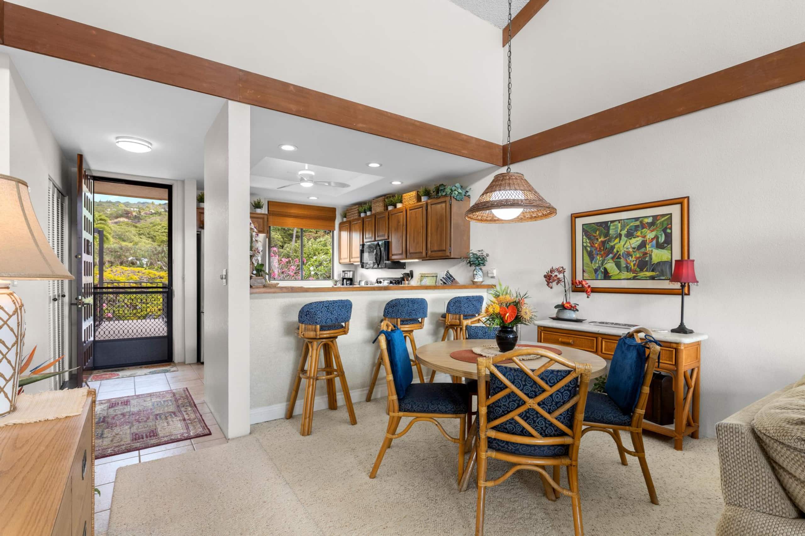 Condo in Kailua-Kona · ★5.0 · 3 bedrooms · 4 beds · 2 private baths - Image 12
