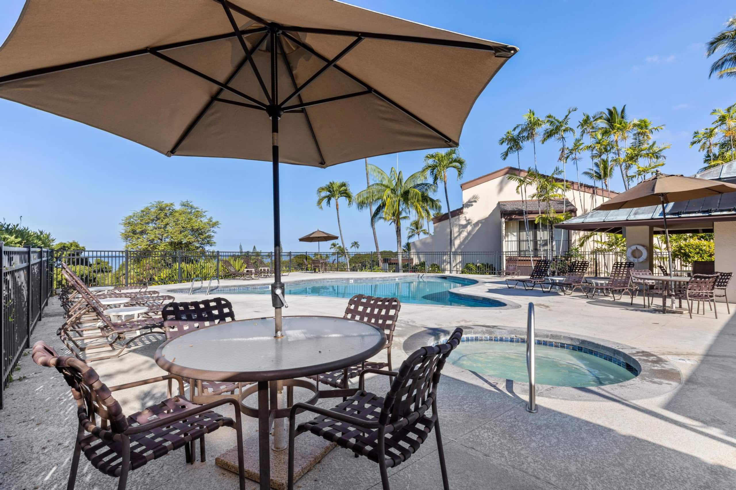Condo in Kailua-Kona · ★5.0 · 3 bedrooms · 4 beds · 2 private baths - Image 73