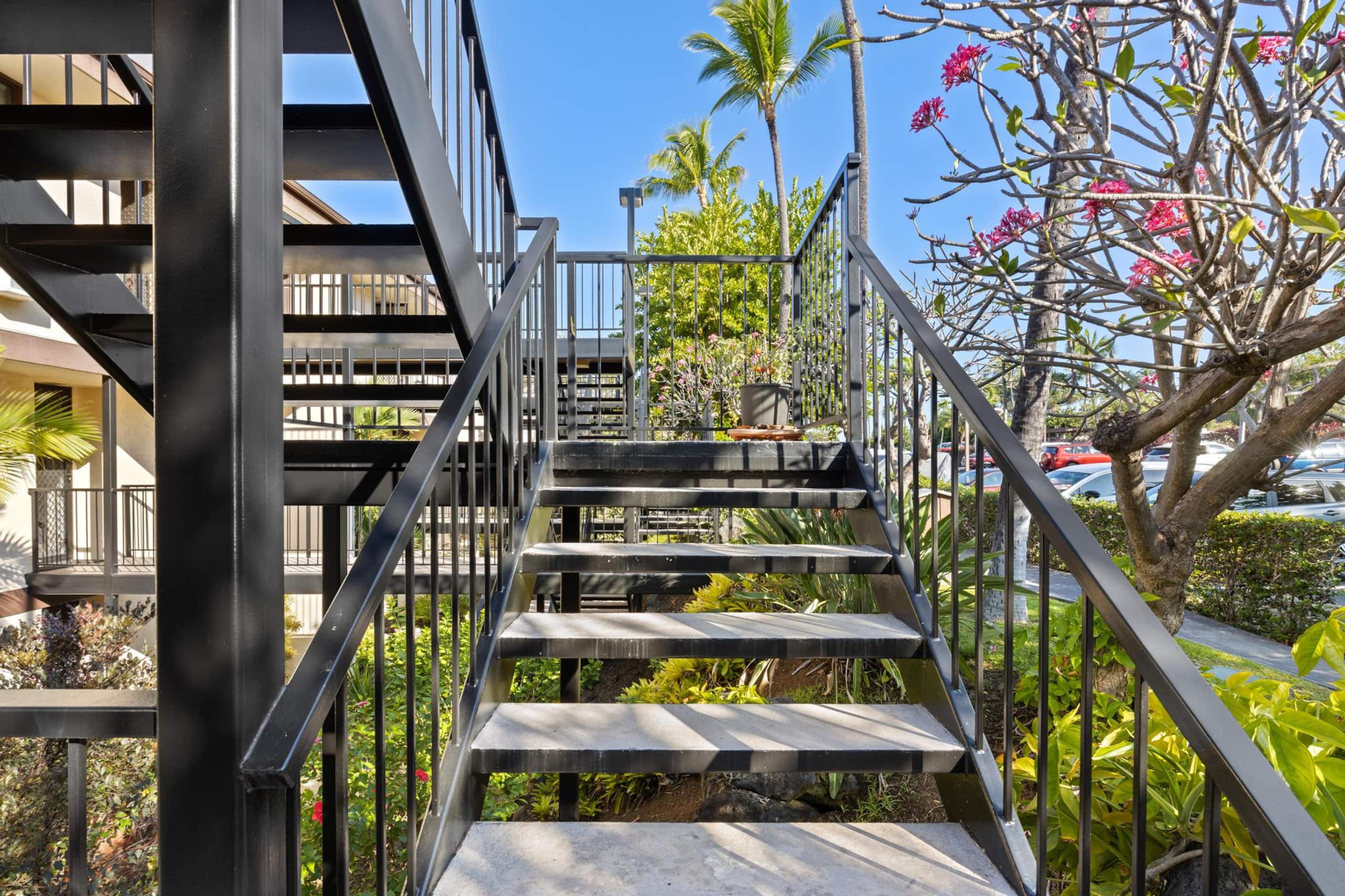 Condo in Kailua-Kona · ★5.0 · 3 bedrooms · 4 beds · 2 private baths - Image 46