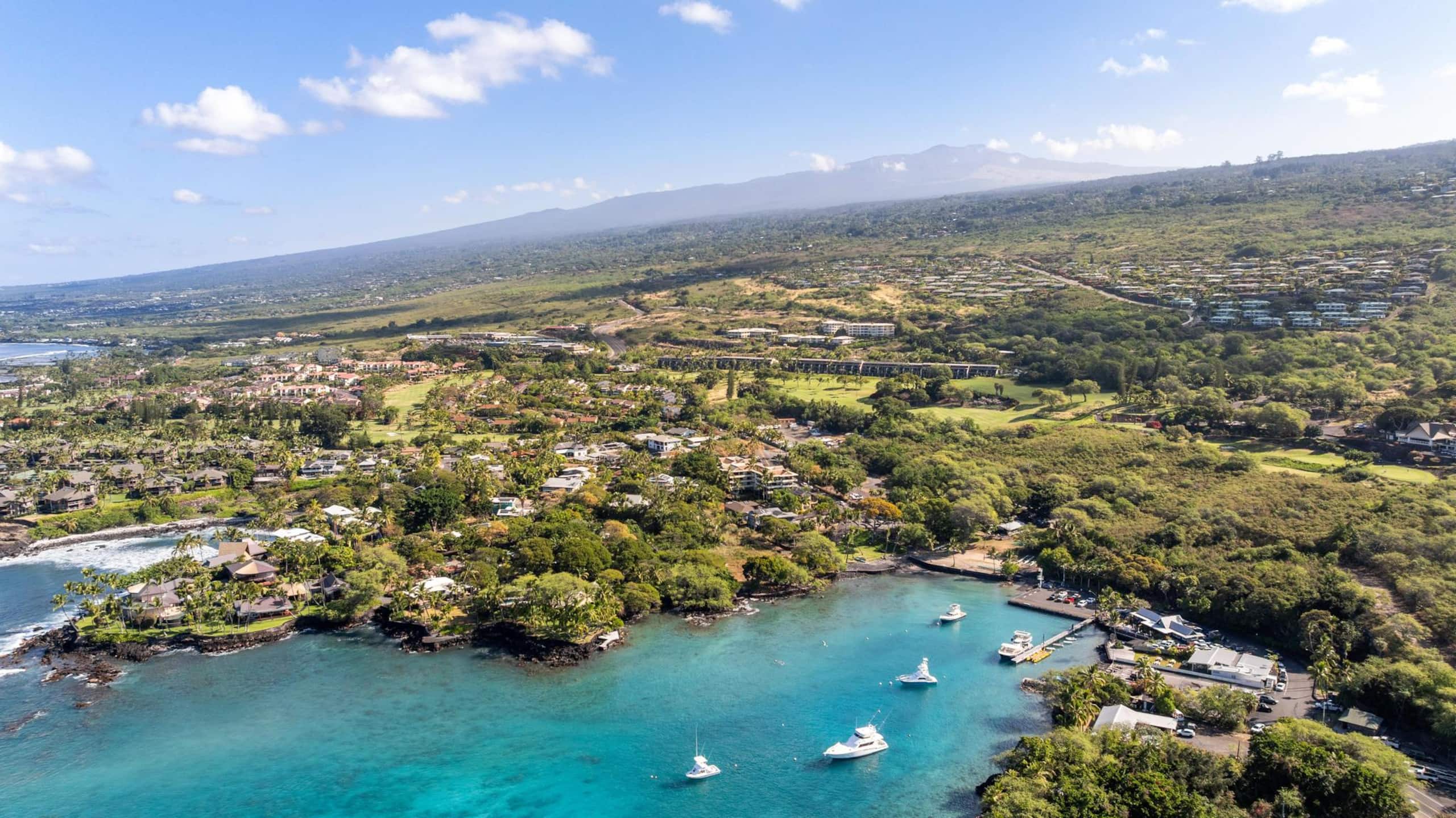 Condo in Kailua-Kona · ★5.0 · 3 bedrooms · 4 beds · 2 private baths - Image 64