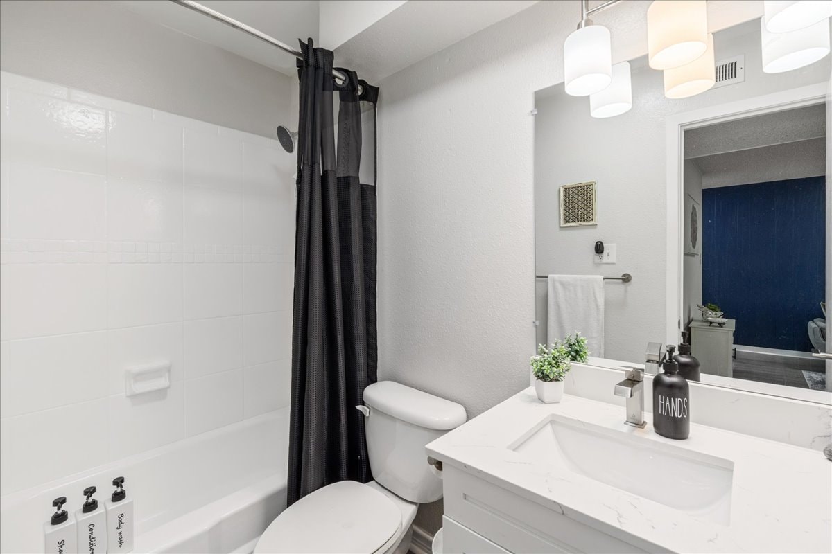 Prime Location | Near UT + Moody Center | Parking