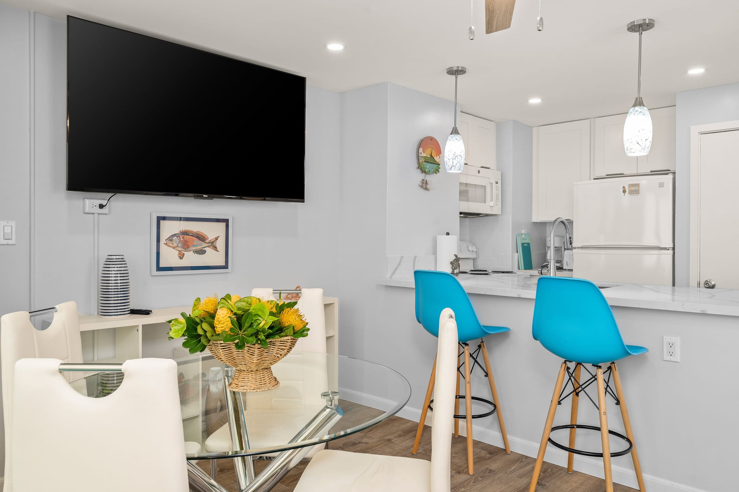 Condo in Honolulu · ★4.44 · 2 bedrooms · 4 beds · 1 bath - Image 18
