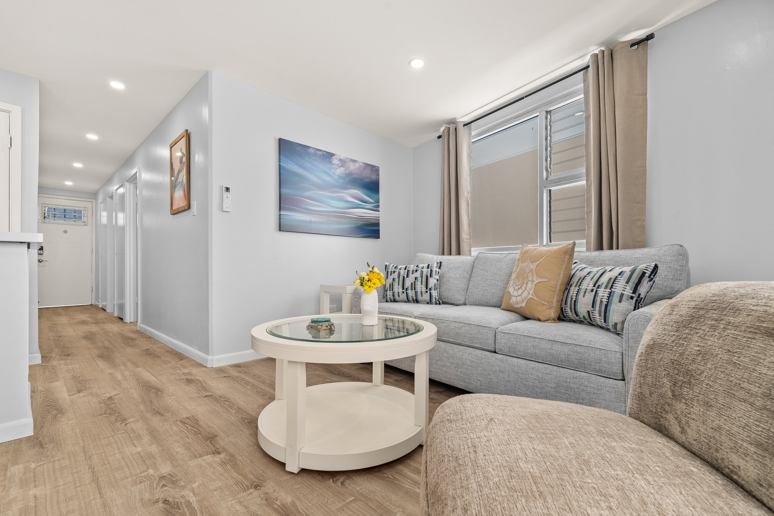 Condo in Honolulu · ★4.44 · 2 bedrooms · 4 beds · 1 bath - Image 6
