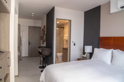 Successful Airbnb property: 2005-B The Lighthouse Loft- A/C, Alberca, Parking in Zapopan