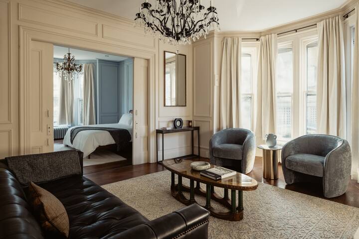 The Grand Victorian • 4 Bed – Brown Uni • RISD gallery image 5