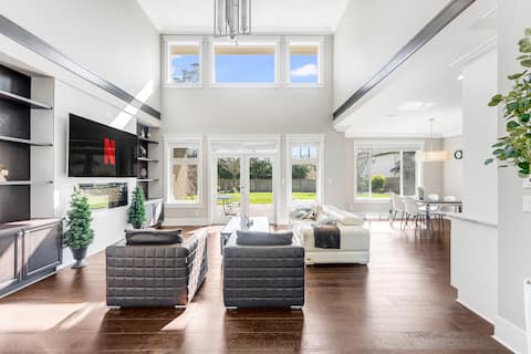 Popular Airbnb listing: Sunnymede Vacation Stay in Broadmoor