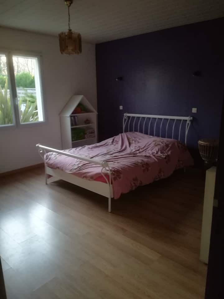 Chambre 4 (16m - Lit 140 X 190)