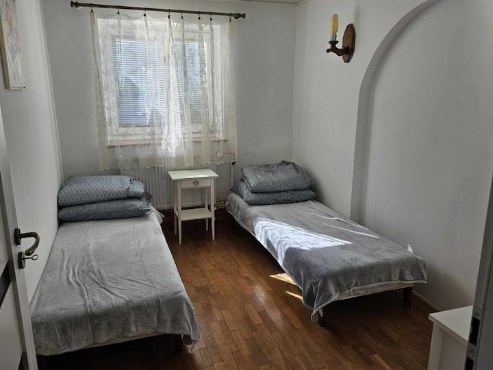 საძინებელი 2